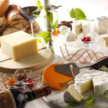 THE MAGNUS TOKYO (ザ マグナス トウキョウ) ワインを嗜まれるゲストが多ければ各国のフロマージュとのペアリングを愉しんでも素敵