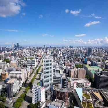 STAR GATE(スターゲイト)/ANAクランプラザホテルグランコート名古屋 大きな窓からは広々とした空と、地上130mの眺望をお楽しみ頂けます