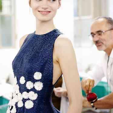 STAR GATE(スターゲイト)/ANAクランプラザホテルグランコート名古屋 ビーズひとつ、装飾ひとつに至るまで
一着一着丁寧に手作業で作られています