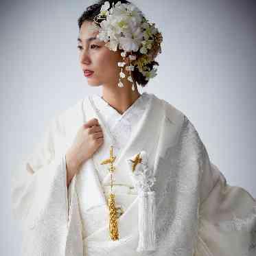 STAR GATE(スターゲイト)/ANAクランプラザホテルグランコート名古屋 お衣裳だけでなく、小物も自分らしくアレンジして頂けます。