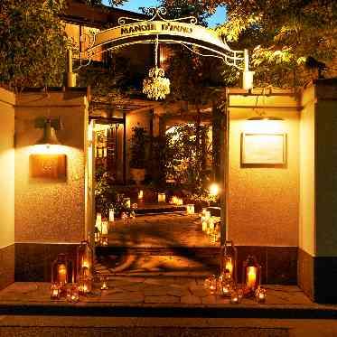 アーモニー アグレアーブル(旧マノワール・ディノ)/テイクアンドギヴ・ニーズウェディング 表参道徒歩5分