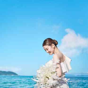 太陽が彩る自然の教会/アールイズ・ウエディング ビーチフォト