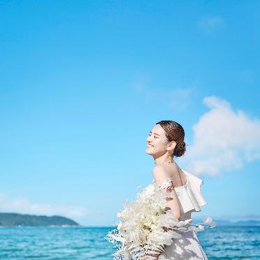 太陽が彩る自然の教会/アールイズ・ウエディング ビーチフォト