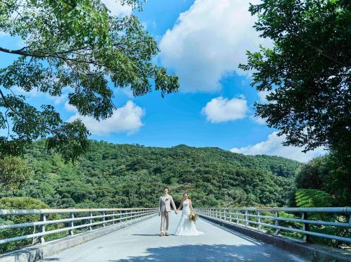 太陽が彩る自然の教会/アールイズ・ウエディング ガーデン