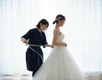 太陽が彩る自然の教会 ドレス・衣装の写真3