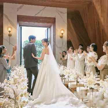 アーフェリーク白金/テイクアンドギヴ・ニーズウェディング 圧巻の天井高10mの光・水・音を感じる新スタイルのチャペルが誕生！