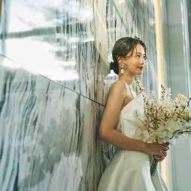 アーフェリーク白金/テイクアンドギヴ・ニーズウェディング ラウンジ