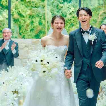 アーカンジェル代官山/テイクアンドギヴ・ニーズウェディング 祝福を間近に浴びて