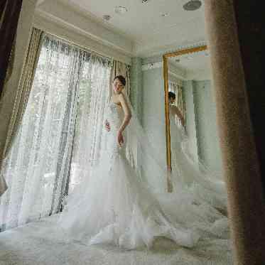 アーカンジェル代官山/テイクアンドギヴ・ニーズウェディング 自然光が差し込む明るいブライズルーム