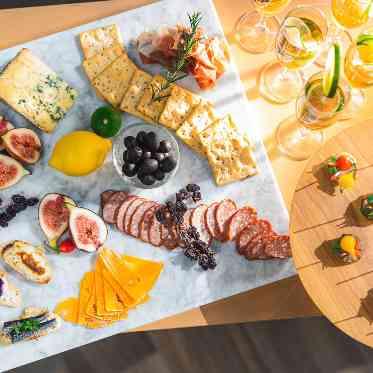 アーカンジェル代官山/テイクアンドギヴ・ニーズウェディング お好みで選べる多彩なブッフェ