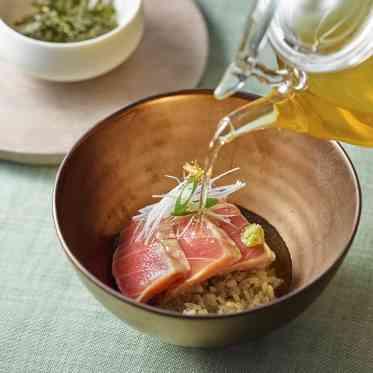 ニーズ青山 by T&G WEDDING (旧 青山迎賓館) 味はもちろんのこと見た目も美しい料理たち。