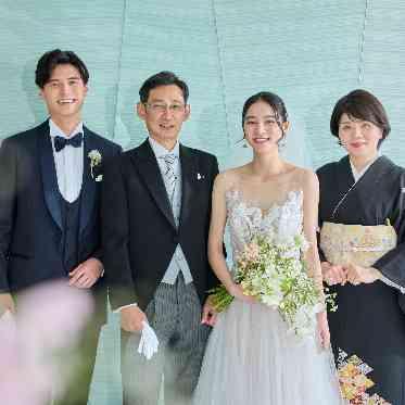 SAKURA SKY PALACE ご家族や親しいご友人など、心から大切に思う人たちと過ごす結婚式
