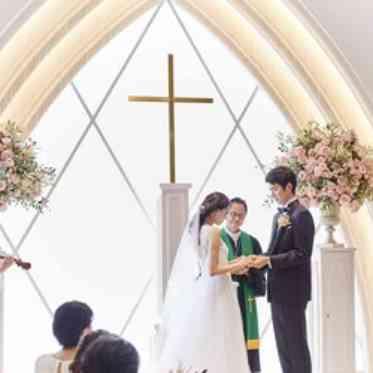 ヒルサイドクラブ迎賓館(八王子)/テイクアンドギヴ・ニーズウェディング 純白のチャペルで誓いを