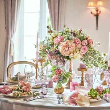 ヒルサイドクラブ迎賓館(八王子)/テイクアンドギヴ・ニーズウェディング ピンク×グリーンの大人かわいい装飾に