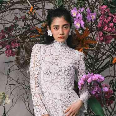 ヒルサイドクラブ迎賓館(八王子)/テイクアンドギヴ・ニーズウェディング トレンド溢れるミラーミラーのドレス