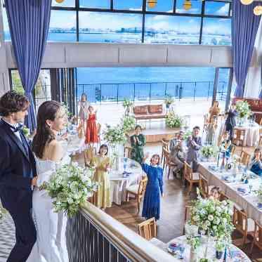 BAYSIDE GEIHINKAN VERANDA/テイクアンドギヴ・ニーズウェディング 階段からの入場演出も叶う