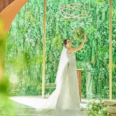 ニーズ新横浜 by T&G WEDDING(旧 アクアテラス迎賓館 新横浜) ドレス姿が映える空間