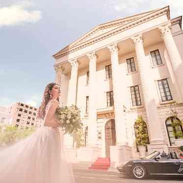 アクアテラス迎賓館（新横浜） 白亜の邸宅前での写真も花嫁の憧れのひとつ