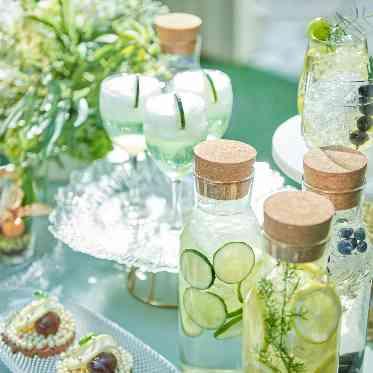 ニーズ新横浜 by T&G WEDDING(旧 アクアテラス迎賓館 新横浜) ドリンクやフィンガーフードとともに、寛げるウェルカムパーティを