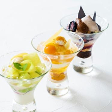 アクアテラス迎賓館(新横浜)/テイクアンドギヴ・ニーズウェディング 季節に合わせてご用意するフルーツパフェも人気