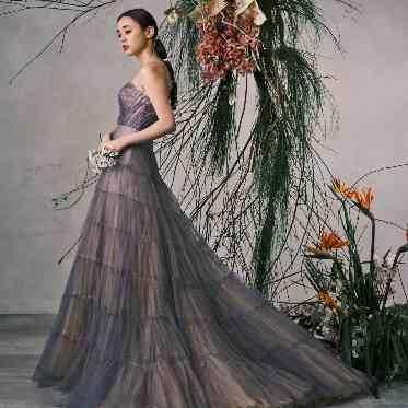 コットンハーバークラブ(横浜)/テイクアンドギヴ・ニーズウェディング カラードレスのラインナップも充実