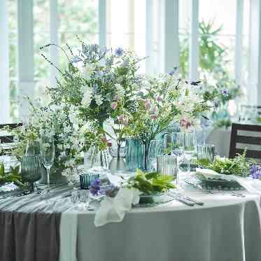 アーヴェリール迎賓館(大宮)/テイクアンドギヴ・ニーズウェディング 天井も高く、窓からガーデンも望めるパーティ会場!