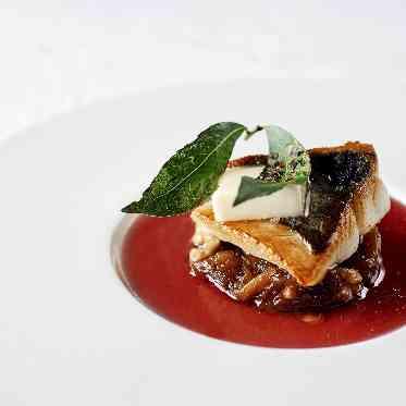 アーヴェリール迎賓館(大宮)/テイクアンドギヴ・ニーズウェディング 1週間かけてつくる本格フレンチ