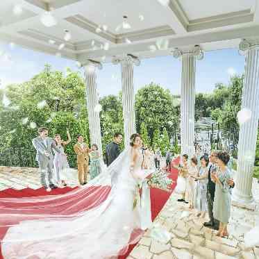 ベイサイドパーク迎賓館(千葉みなと)/テイクアンドギヴ・ニーズウェディング 【駅徒歩1分!】千葉みなとのシンボルの大階段で祝福のフラワーシャワーを♪