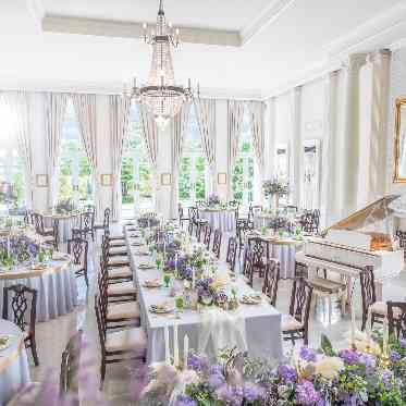 ベイサイドパーク迎賓館(千葉みなと)/テイクアンドギヴ・ニーズウェディング 高級感のある開放的な会場