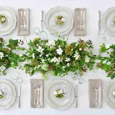 ベイサイドパーク迎賓館(千葉みなと)/テイクアンドギヴ・ニーズウェディング ホワイト×グリーン