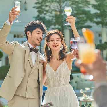 ベイサイドパーク迎賓館(千葉みなと)/テイクアンドギヴ・ニーズウェディング ガーデンで乾杯♪