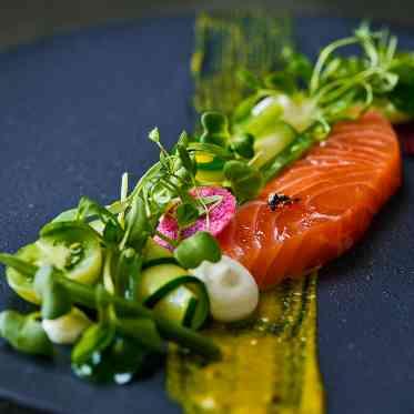 ベイサイドパーク迎賓館(千葉みなと)/テイクアンドギヴ・ニーズウェディング 彩りにもこだわったお二人だけのお料理