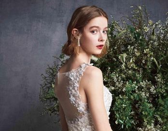 東京九段会館 ドレス・衣装の写真2