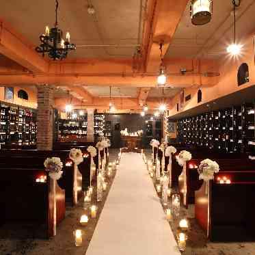 ANTICA ROMA (アンティカローマ) 100種類以上のイタリアワインが見守るスペースではジャズ演奏の中で行う人前式も◎