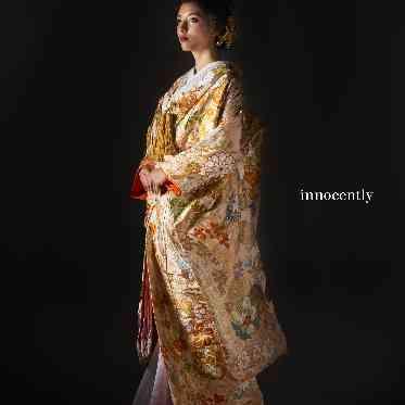 響 風庭 赤坂 緑溢れる庭園でも映える和装