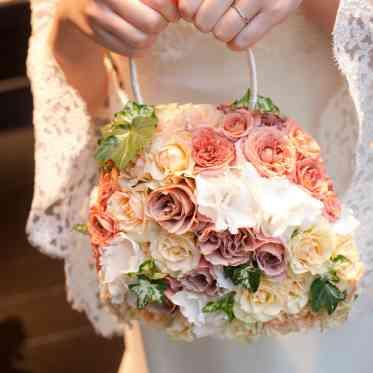 響 風庭 赤坂 洋装もアレンジブーケでゲストからの注目度UP!