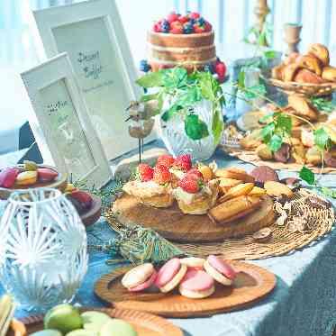 MARINE TOWER WEDDING（マリンタワー ウエディング） 館内には系列レストランがあり、結婚式後のアニバーサリーには特別コースをご用意。