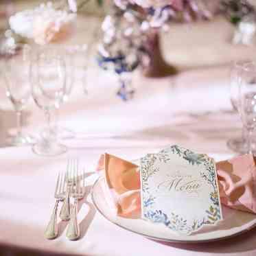 華やかなテーブルコーディネート