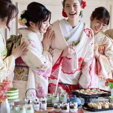 デザートビュッフェも人気な演出のうちの一つ