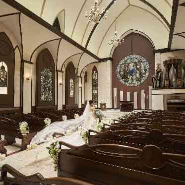 この教会だからこそロングベールを!