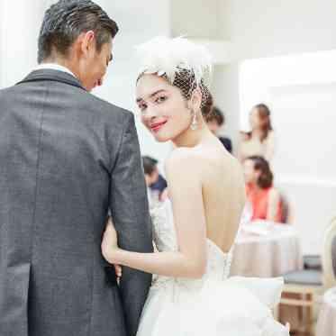 ラトリエ・ドゥ・マリエ シンプル・ナチュラルにも、多彩な演出にも対応できる純白のパーティ会場