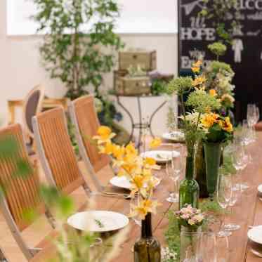 ラトリエ・ドゥ・マリエ 真っ白な会場にふたりのウェディングテーマをのせて