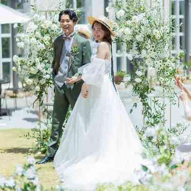 ラトリエ・ドゥ・マリエ ガーデンでのお写真タイムは
ゲストにも人気