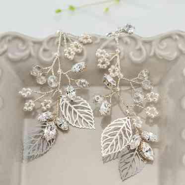 ラトリエ・ドゥ・マリエ ボタニカルなアクセサリーでナチュラルな雰囲気を演出