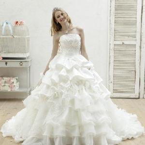 ラトリエ・ドゥ・マリエ お気に入りのドレスが見つかるまで
何度でも試着可能♪