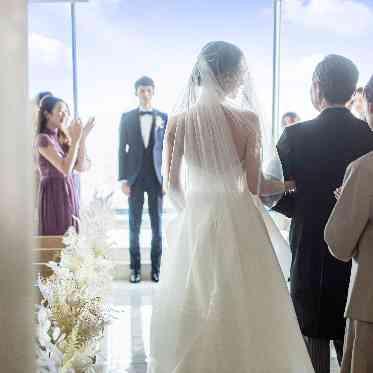 MAISON 8(メゾンエイト) ゲストの皆様から贈られる祝福の気持ちと、唯一無二の天空チャペルだから叶う挙式。