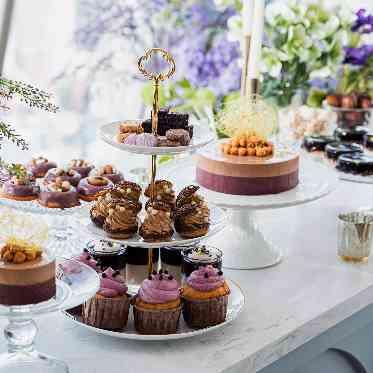 MAISON 8(メゾンエイト) きらめく芸術作品のようなスイーツビュッフェ。