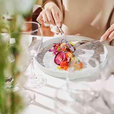 MAISON 8(メゾンエイト) この日だから伝えられる感謝の想いを叶える場所。