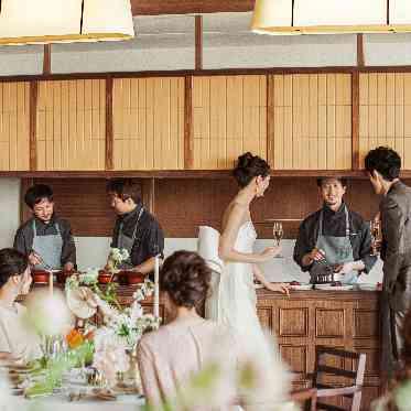 MAISON 8(メゾンエイト) 余計な演出などなくとも、地上180Mの絶景と会話が最高のおもてなしへ。