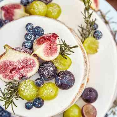 MAISON 8(メゾンエイト) パティシェ特製スイーツが華やかに彩るケーキビュッフェ